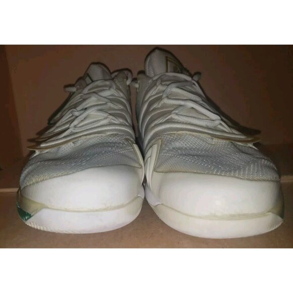 Nike Air Zoom Vapor Kyrie X Kyrgios White Gold Clover Green Men\'s Size 7.5 EUC